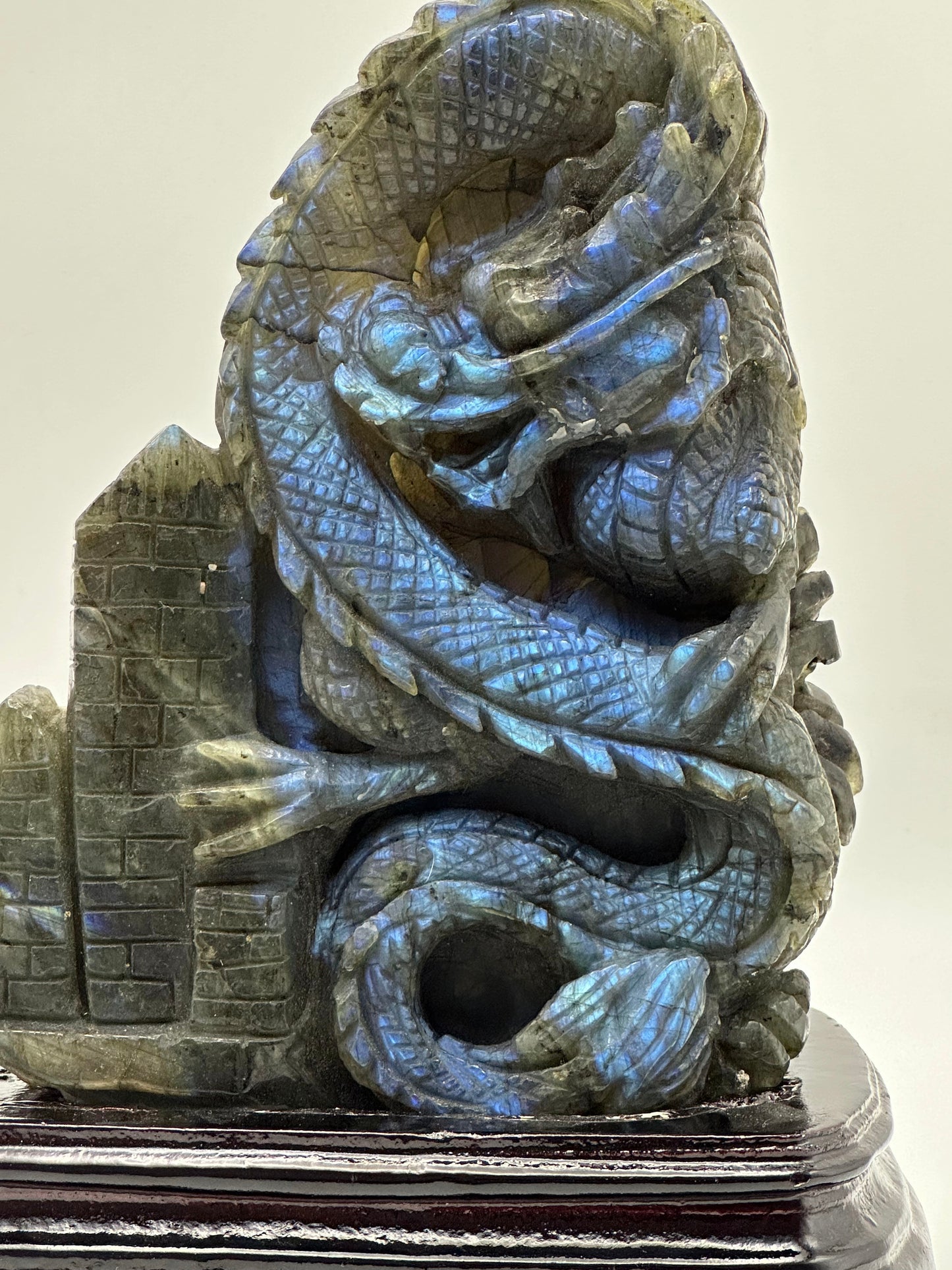[Limited Stock] Caving - Labradorite Dragon - Free Shipping