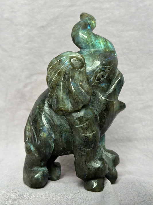 [Limited Stock] Dancing Elephant - Labradortite - Free Shipping