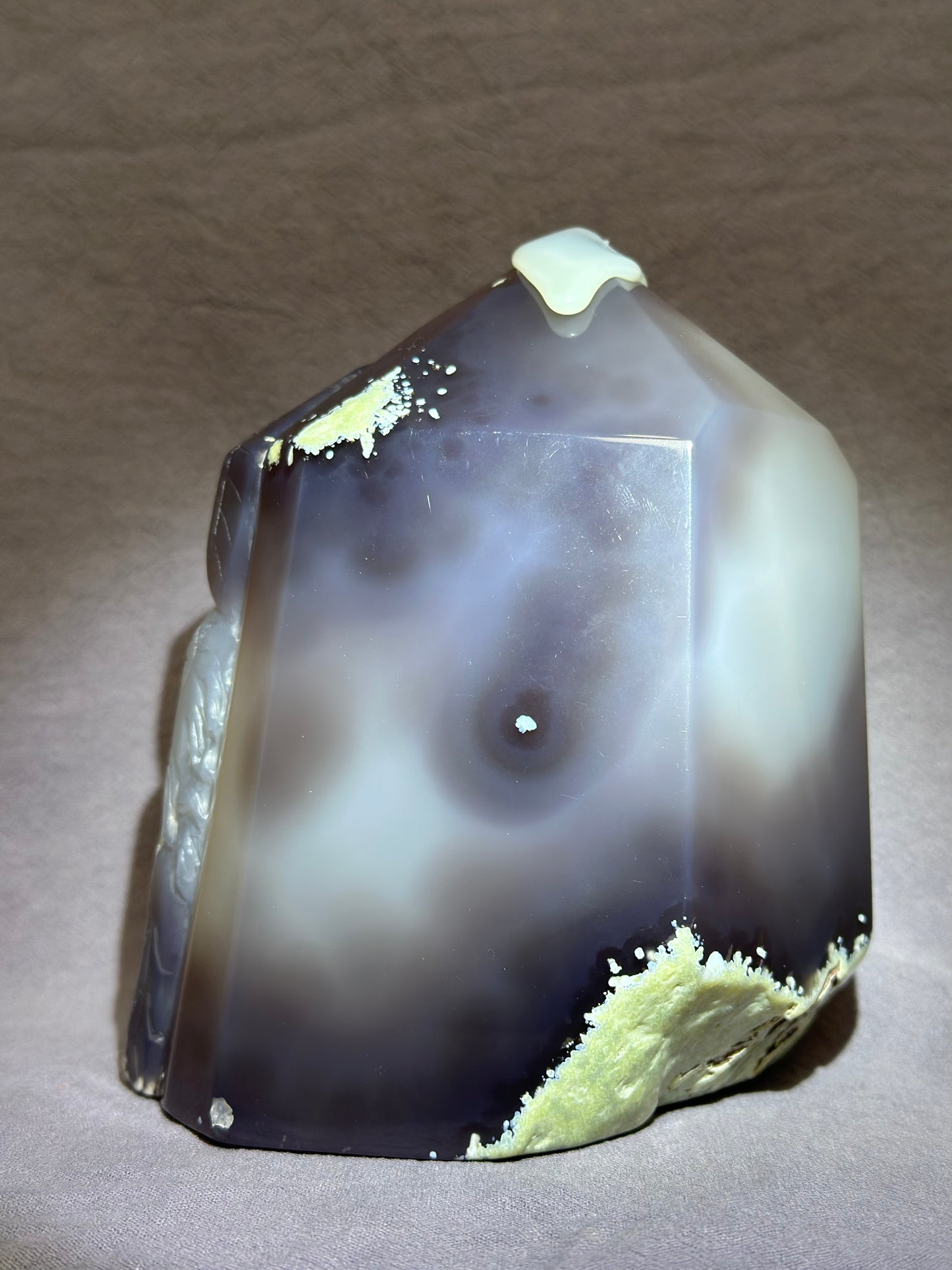 [Limited Stock] Big Druzy Agate with Carved Pheonix - 50% OFF - Free Shipping